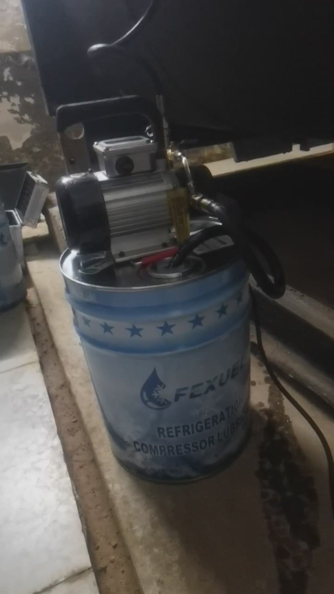 5008 顿汉布什离心机使用沸雪冷冻油取代OIL-RHY-2